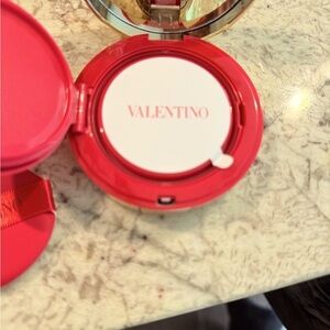 NIB Valentino Go-Cushion On-The-Move Light-Lasting Wear Foundation LN3 SPF 23